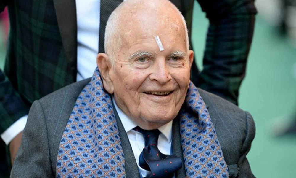 Πένθος στο Χόλιγουντ: Έφυγε από τη ζωή ο Βρετανός Σερ Ίαν Χολμ